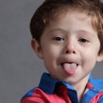 Krótkie wędzidełko podjęzykowe – czy może być źródłem wad wymowy?