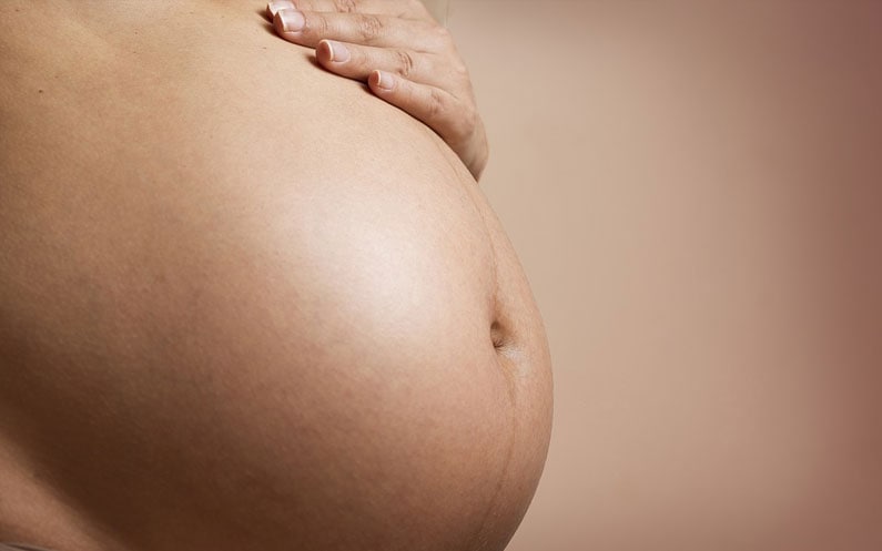 Spożywanie alkoholu w trakcie ciąży – skutki rozwojowe